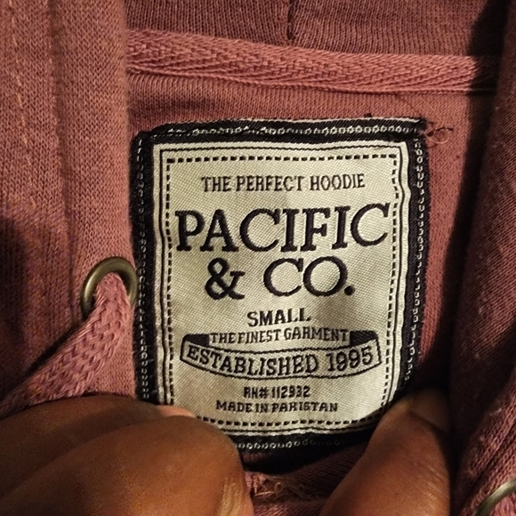 Pacific & Co The Perfect Hoodie Carolina Beach NC Graphic Size S - Picture 4 of 9